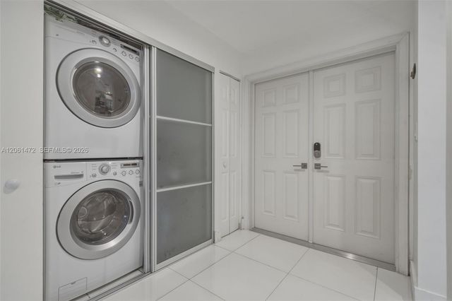 10805 NW 3rd Ct, Pembroke Pines, FL 33026