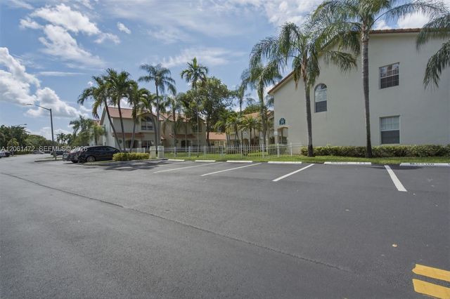 10805 NW 3rd Ct, Pembroke Pines, FL 33026