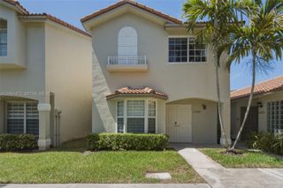 10805 NW 3rd Ct, Pembroke Pines, FL 33026