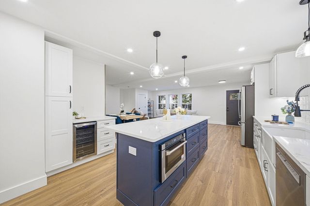 52 Rangeley Rd 52, Newton, MA 02465