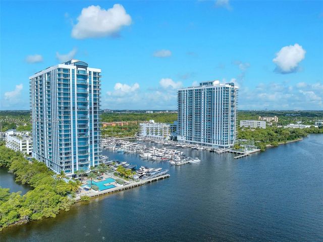 17111 Biscayne Blvd 411, North Miami Beach, FL 33160