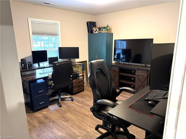 5880 Oak Knoll Drive, Archdale, NC 27370