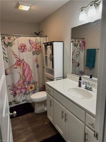 5880 Oak Knoll Drive, Archdale, NC 27370