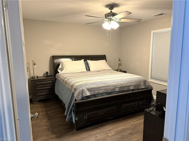 5880 Oak Knoll Drive, Archdale, NC 27370