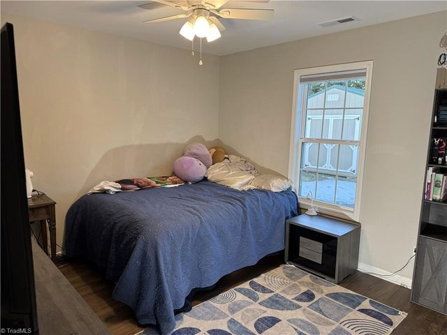 5880 Oak Knoll Drive, Archdale, NC 27370