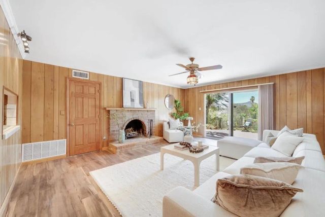 2077 Mountain View Drive, Escondido, CA 92027
