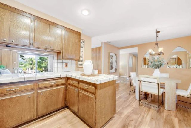 2077 Mountain View Drive, Escondido, CA 92027