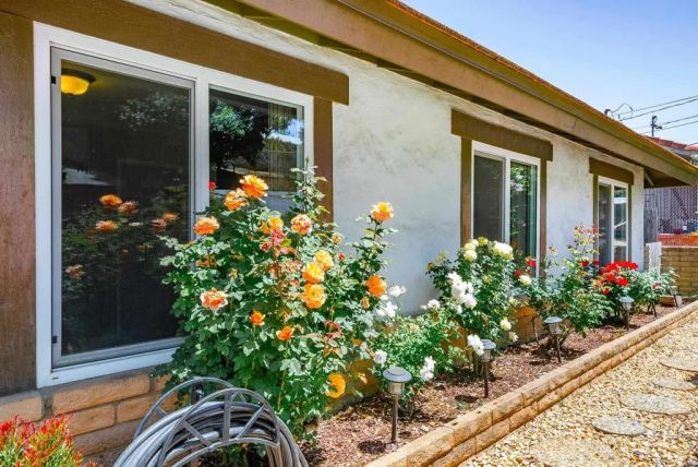 2077 Mountain View Drive, Escondido, CA 92027