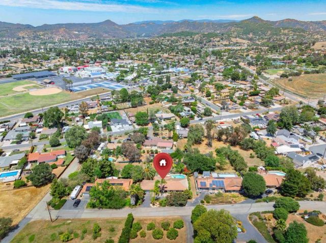 2077 Mountain View Drive, Escondido, CA 92027