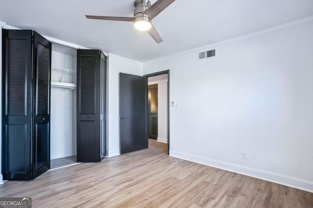 8 Cantey Place NW, Atlanta, GA 30327