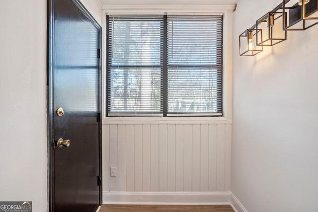 8 Cantey Place NW, Atlanta, GA 30327