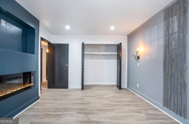 8 Cantey Place NW, Atlanta, GA 30327