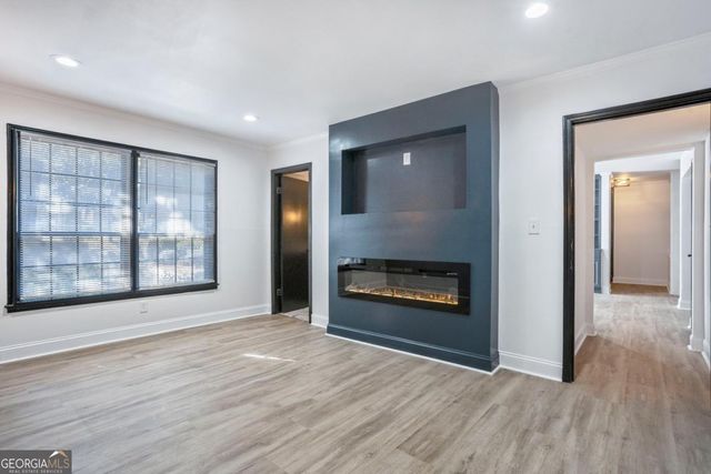 8 Cantey Place NW, Atlanta, GA 30327