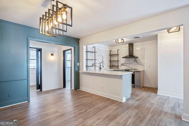 8 Cantey Place NW, Atlanta, GA 30327