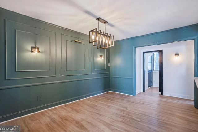 8 Cantey Place NW, Atlanta, GA 30327