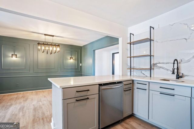 8 Cantey Place NW, Atlanta, GA 30327