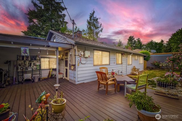 10728 29th Place SW, Seattle, WA 98146