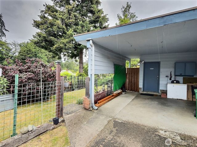 10728 29th Place SW, Seattle, WA 98146