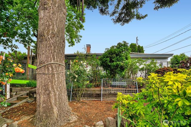 10728 29th Place SW, Seattle, WA 98146