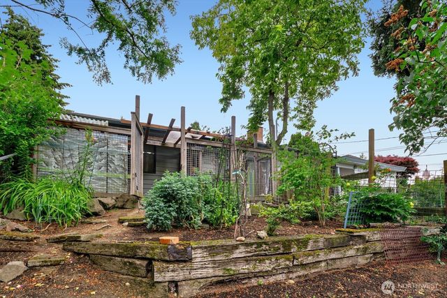 10728 29th Place SW, Seattle, WA 98146