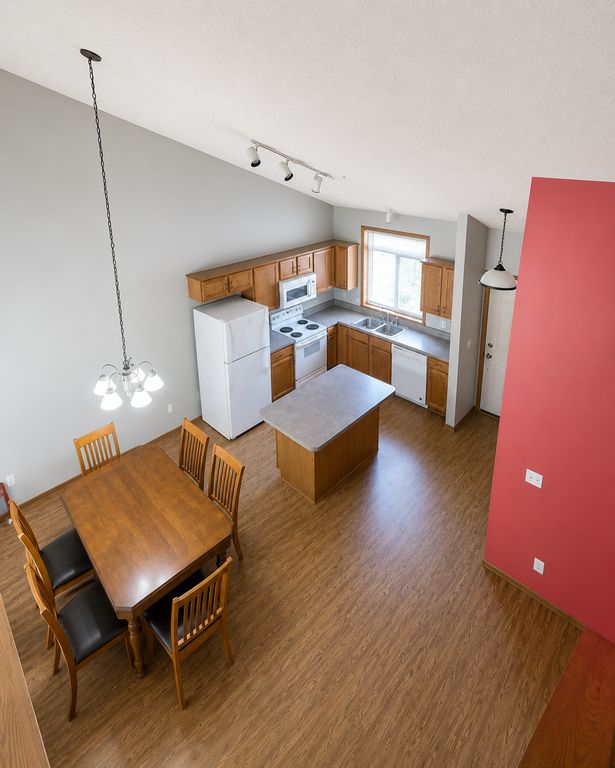 233 Pine Street, Cannon Falls, MN 55009 — photo 3