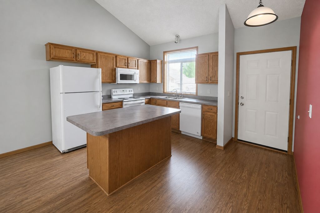 233 Pine Street, Cannon Falls, MN 55009 — photo 4
