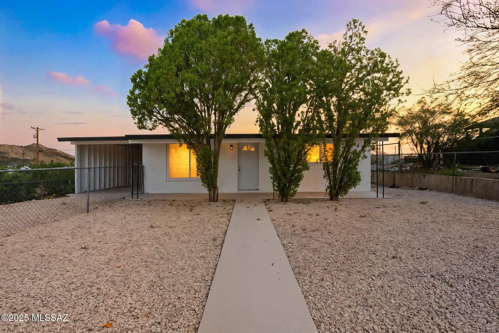 1964 W Mistletoe Circle, Tucson, AZ 85713