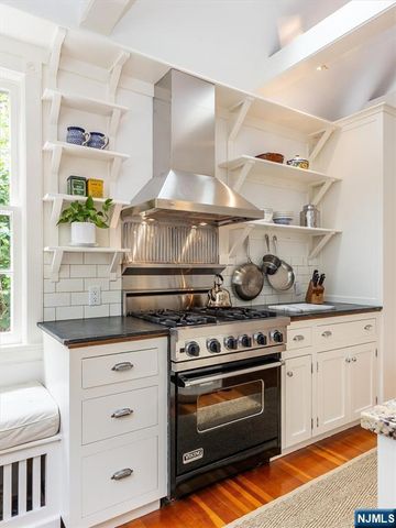 53 Hillside Avenue, Glen Ridge, NJ 07028