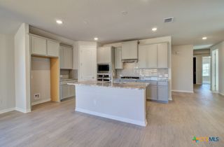 1661 Couser Avenue, New Braunfels, TX 78132
