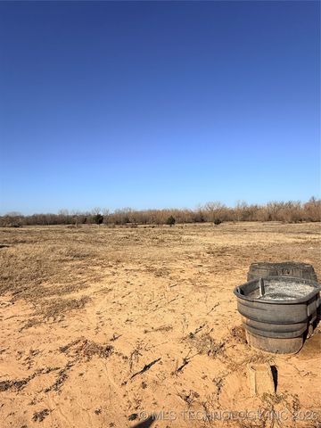 52305 W 41st Street S, Jennings, OK 74038