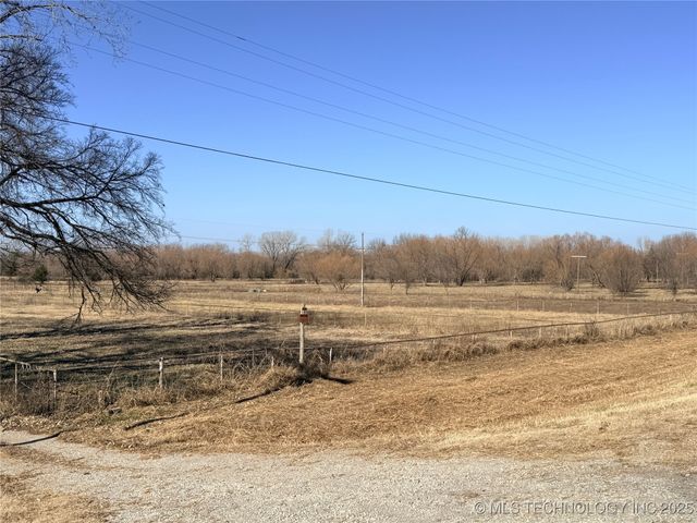 52305 W 41st Street S, Jennings, OK 74038