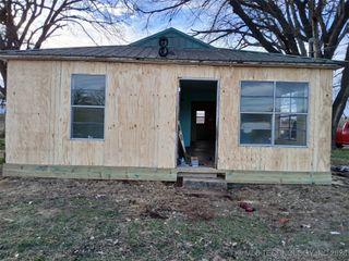 52305 W 41st Street S, Jennings, OK 74038