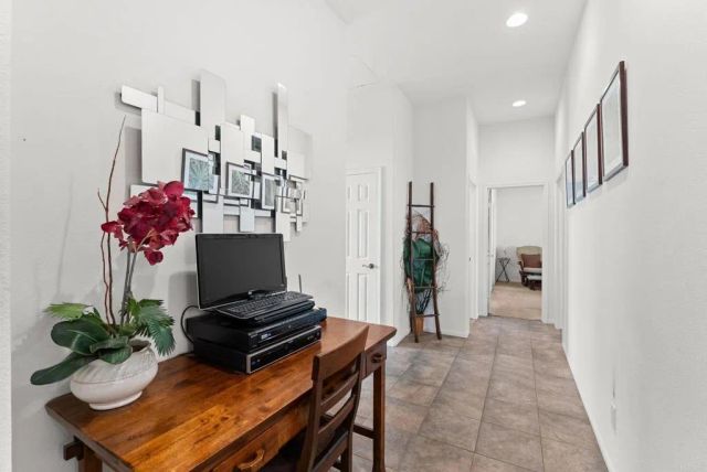 241 Melbourne Glen, Escondido, CA 92026