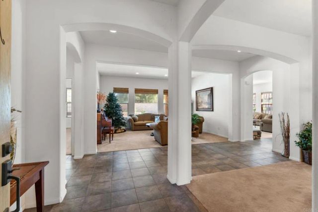 241 Melbourne Glen, Escondido, CA 92026