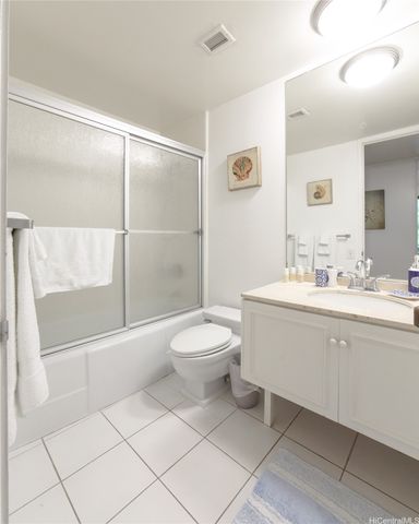 4999 Kahala Avenue 164, Honolulu, HI 96816
