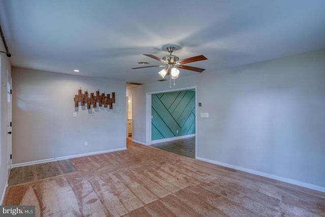 3608 W DENNEYS RD, Dover, DE 19904