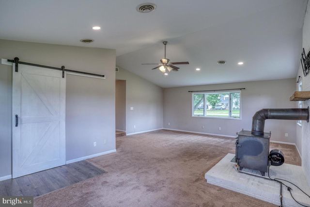 3608 W DENNEYS RD, Dover, DE 19904