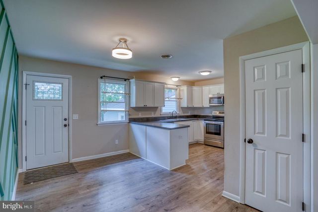 3608 W DENNEYS RD, Dover, DE 19904