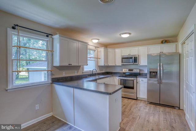 3608 W DENNEYS RD, Dover, DE 19904
