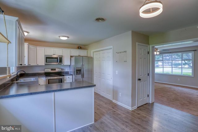 3608 W DENNEYS RD, Dover, DE 19904