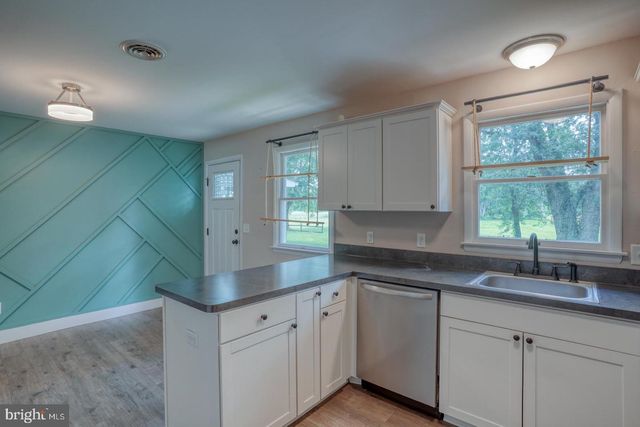 3608 W DENNEYS RD, Dover, DE 19904