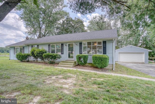 3608 W DENNEYS RD, Dover, DE 19904
