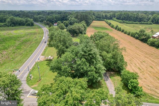 3608 W DENNEYS RD, Dover, DE 19904