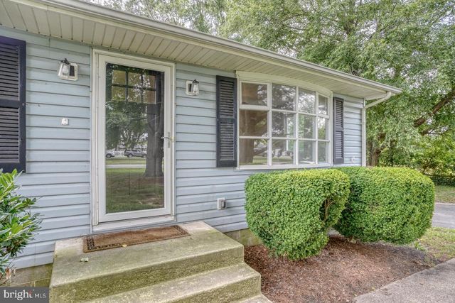 3608 W DENNEYS RD, Dover, DE 19904