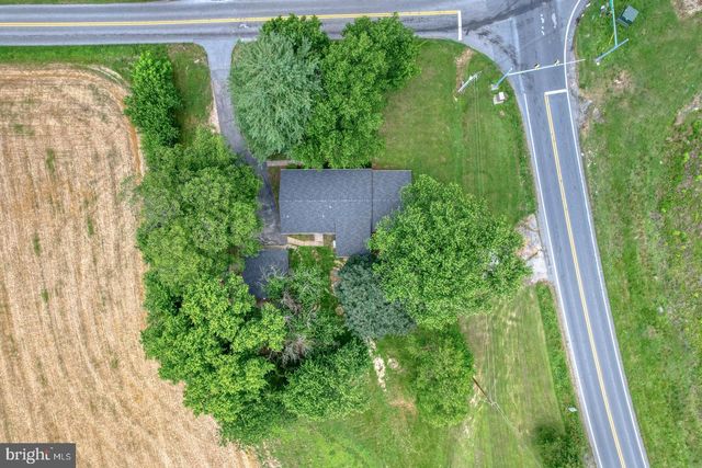 3608 W DENNEYS RD, Dover, DE 19904