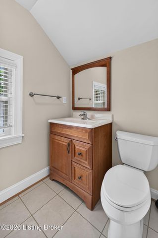 212 Clover Ln, Louisville, KY 40207