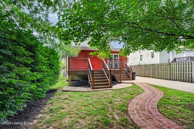 212 Clover Ln, Louisville, KY 40207