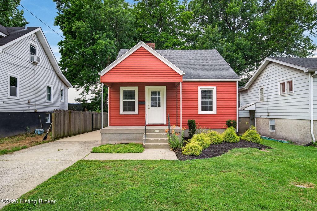 212 Clover Ln, Louisville, KY 40207