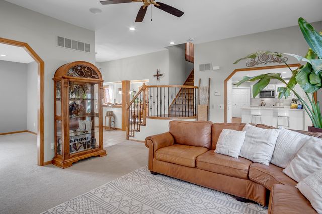 9 Flanigan Ct, Augusta, KS 67010