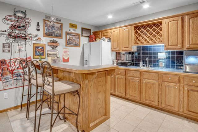 9 Flanigan Ct, Augusta, KS 67010